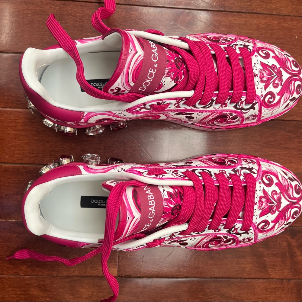 Dolce & Gabbana Women's Pink Sneakers Size 38